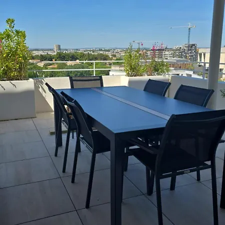 Apartman Cs Skyline Rooftop De Nage