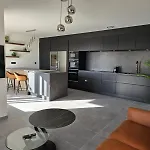 Cs Skyline Rooftop De Nage Montpellier